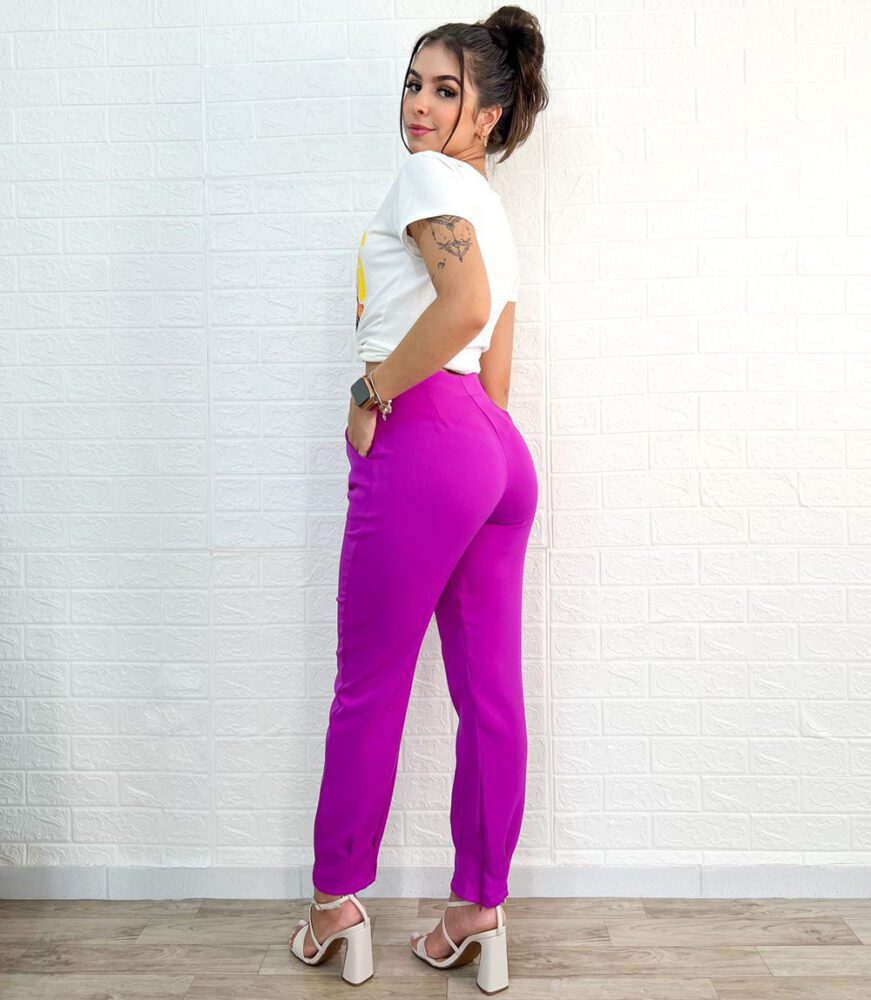 Calça Alfaiataria com Bolso e punho