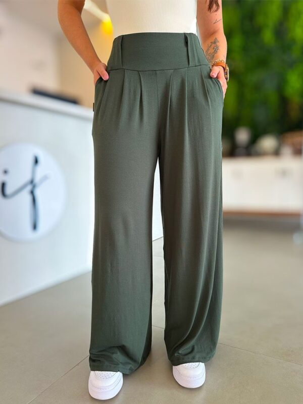 Calça Pantalona em Malha cor Verde Militar