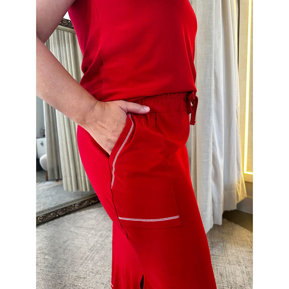 Conjunto em Moletinho com Saia e Regata Vermelho/Off