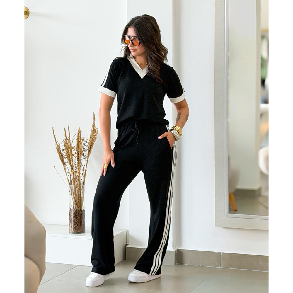 Conjunto Com Listras Laterais Preto