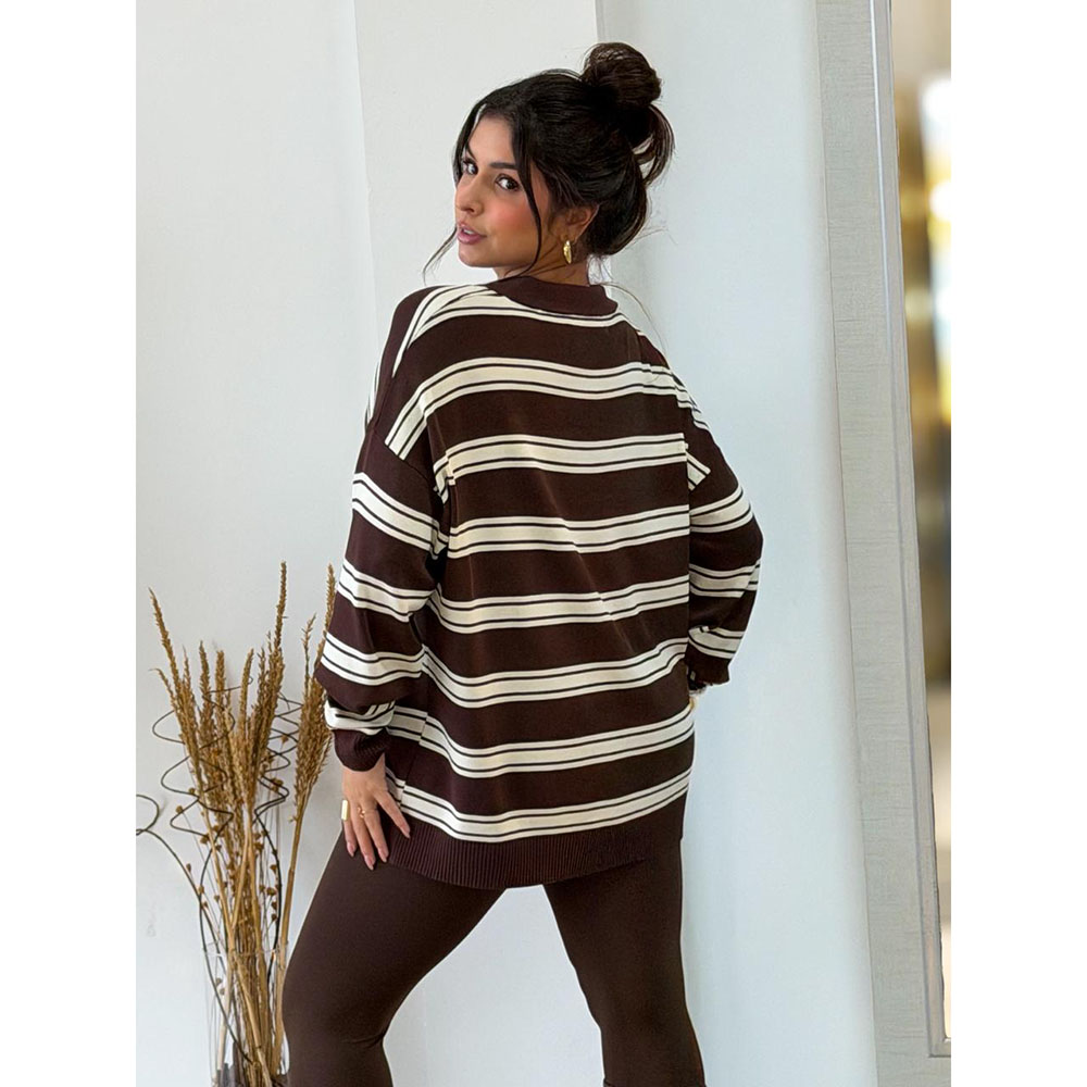 Blusa Modal Over Listrada Marrom e Off