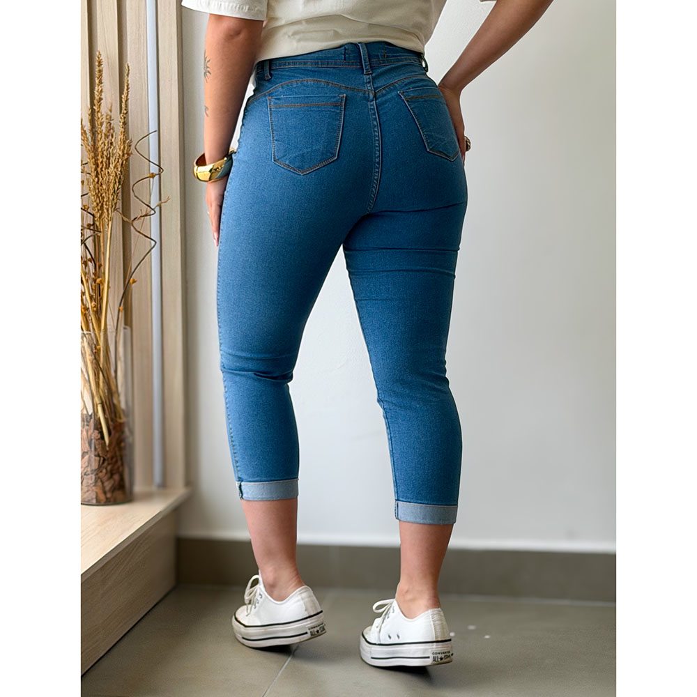 Calça Jeans Capri Tradicional